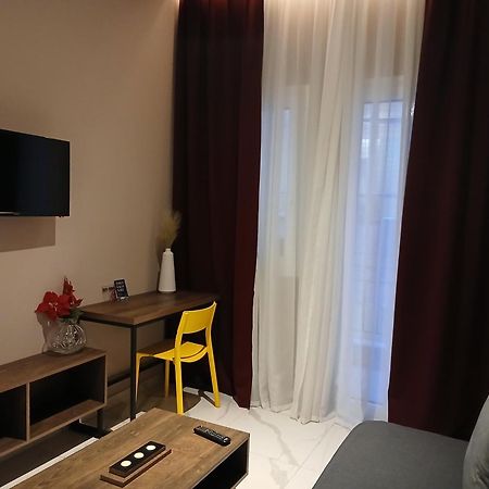 Black Onyx Comfort Suites 塞萨洛尼基 外观 照片