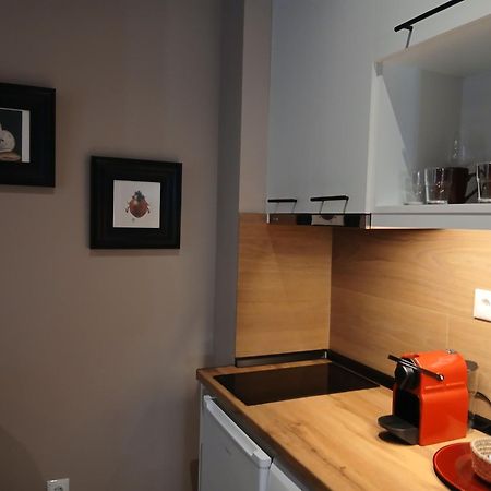 Black Onyx Comfort Suites 塞萨洛尼基 外观 照片